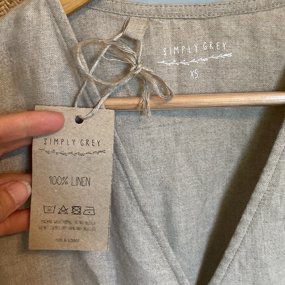 *BRAND NEW* Simple Grey 100% linen wrap dress - Picture 3 of 3
